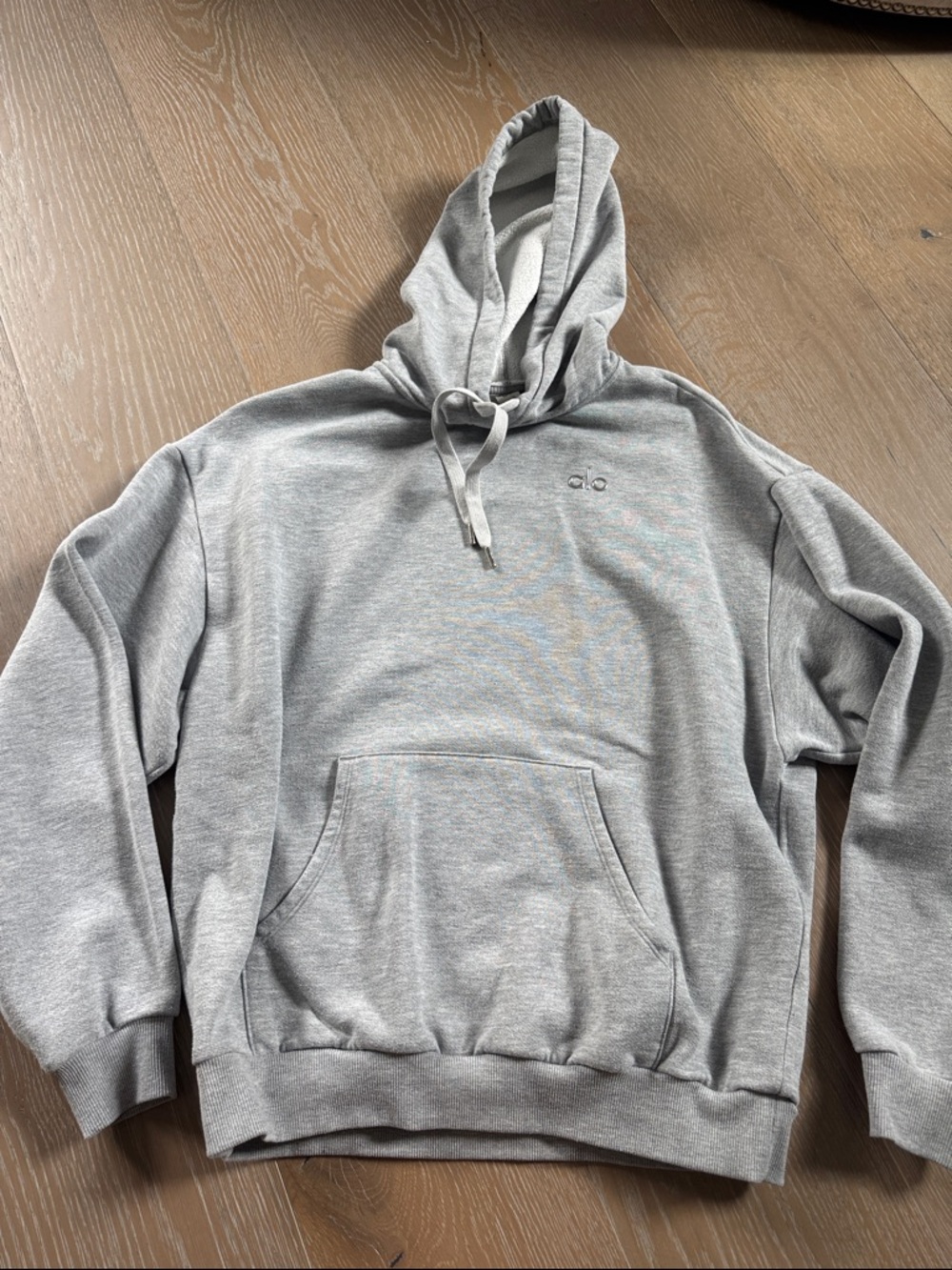 ALO Yoga Light Gray Pullover Hoodie
